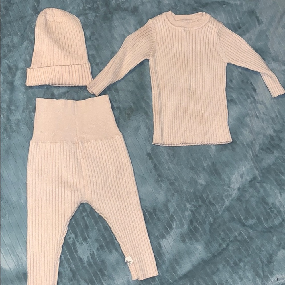 Baby outfit set